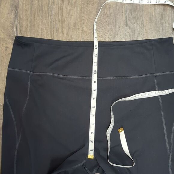 Girlfriend Collective Cropped Leggings Black Size 5X - Picture 5 of 7